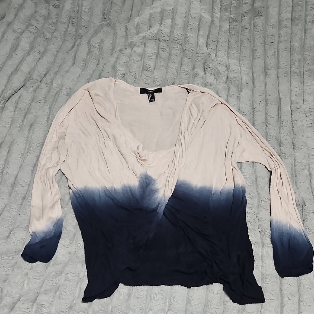 Forever 21 White and Cream 3/4 Sleeve Relaxed Blouse